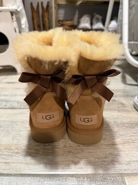 UGG Chestnut Mini Bailey Bow II Boots